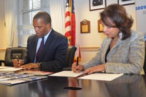 U.S. Department of Commerce Minority Business Development Agency (MBDA) National Director Alejandra Y. Castillo and Operation HOPE founder, chairman and CEO John Hope Bryant, signed a memorandum of understanding at the MBDA headquarters in Washington, DC. 